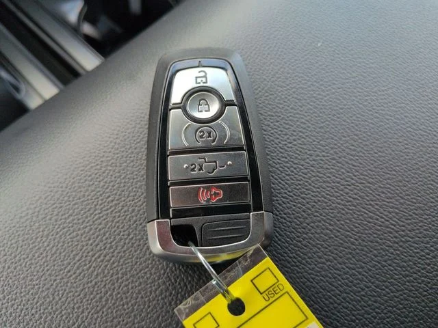 New 2026 Carbonized Gray Metallic Ford Tremor® image 29