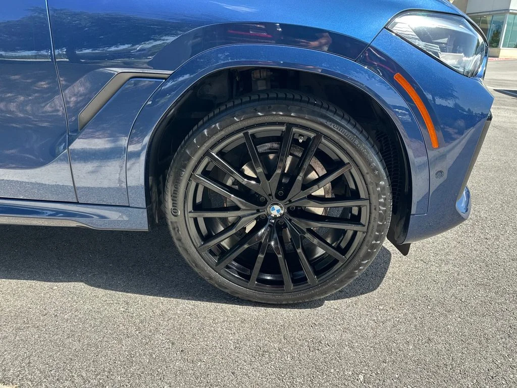 Used 2023 Blue BMW xDrive40i image 15