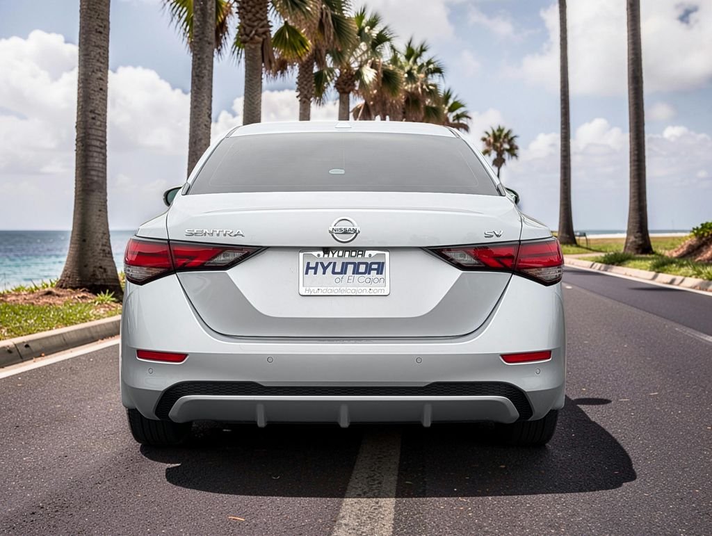 2022 Nissan Sentra SV - Photo 6