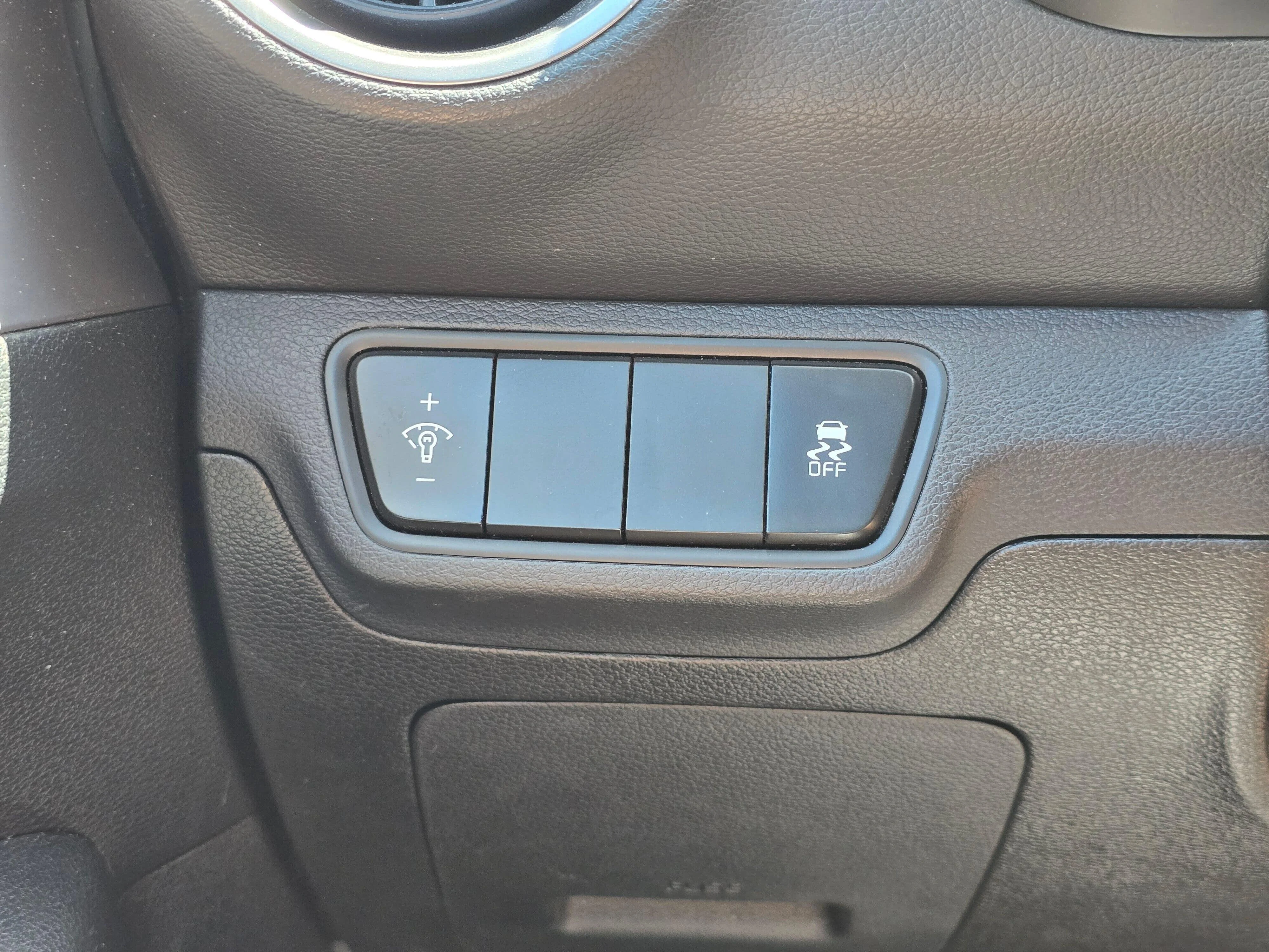 Used 2023 Gray Kia LXS image 17