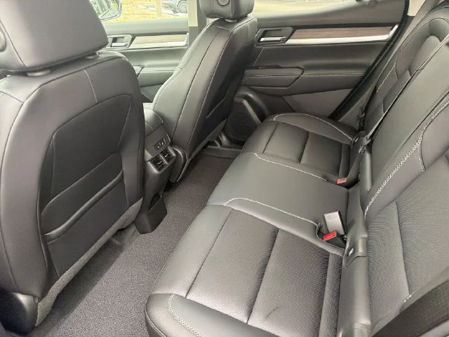 New 2027 Sterling Metallic GMC Denali image 17