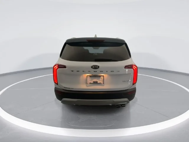Used 2021 White Kia EX image 3