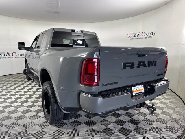 Used 2025 White Ram Laramie image 9