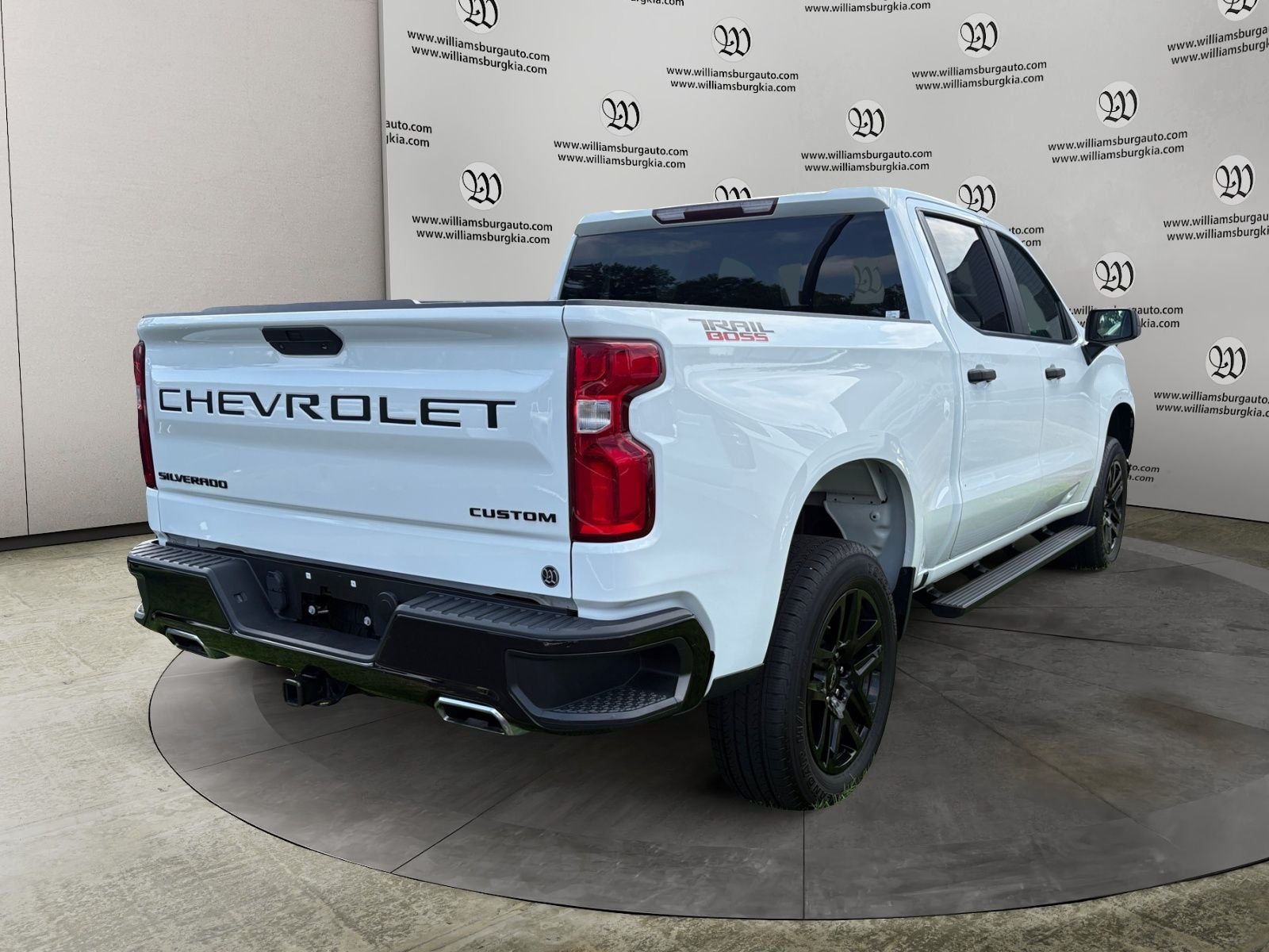 Used 2021 White Chevrolet Custom Trail Boss image 5