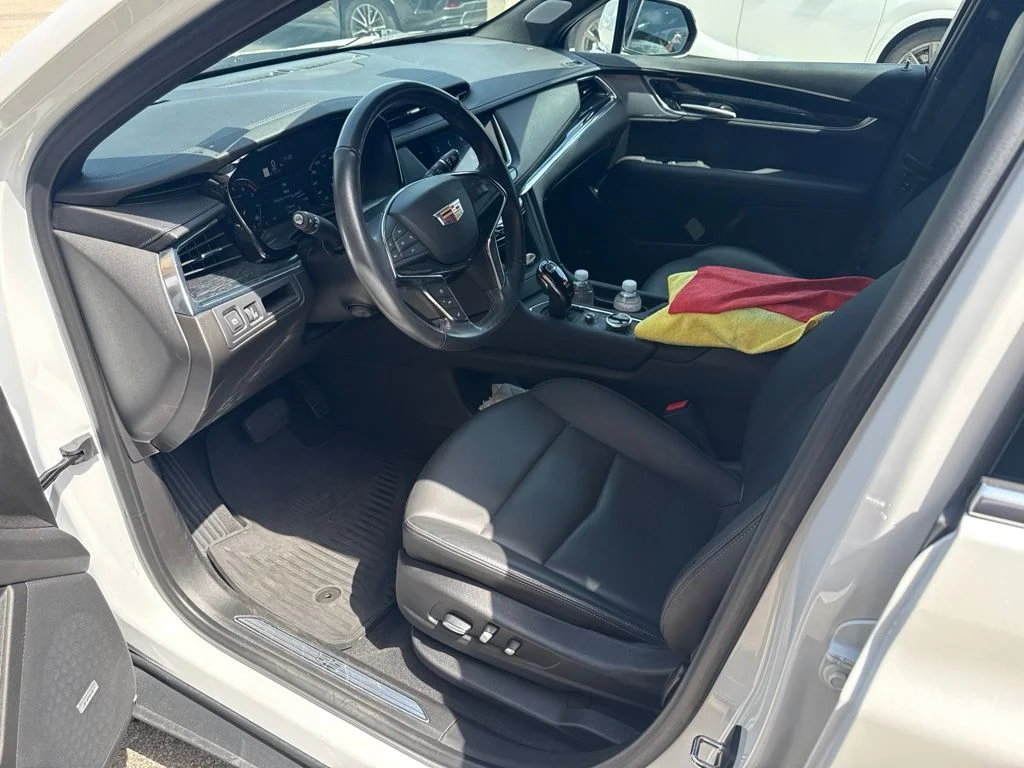Used 2023 White Cadillac Premium Luxury image 22