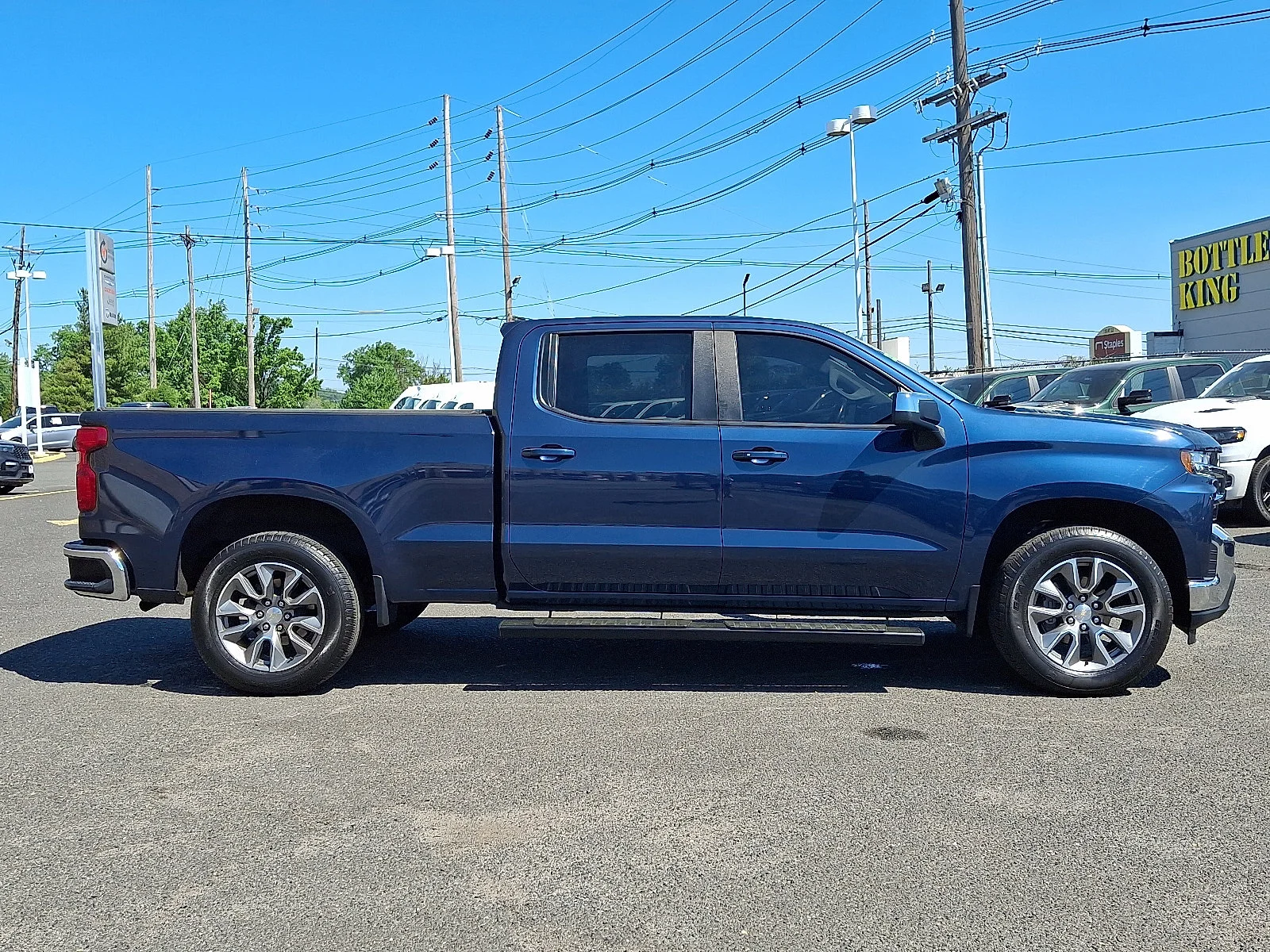 Used 2022 Northsky Blue Metallic Chevrolet LT image 8