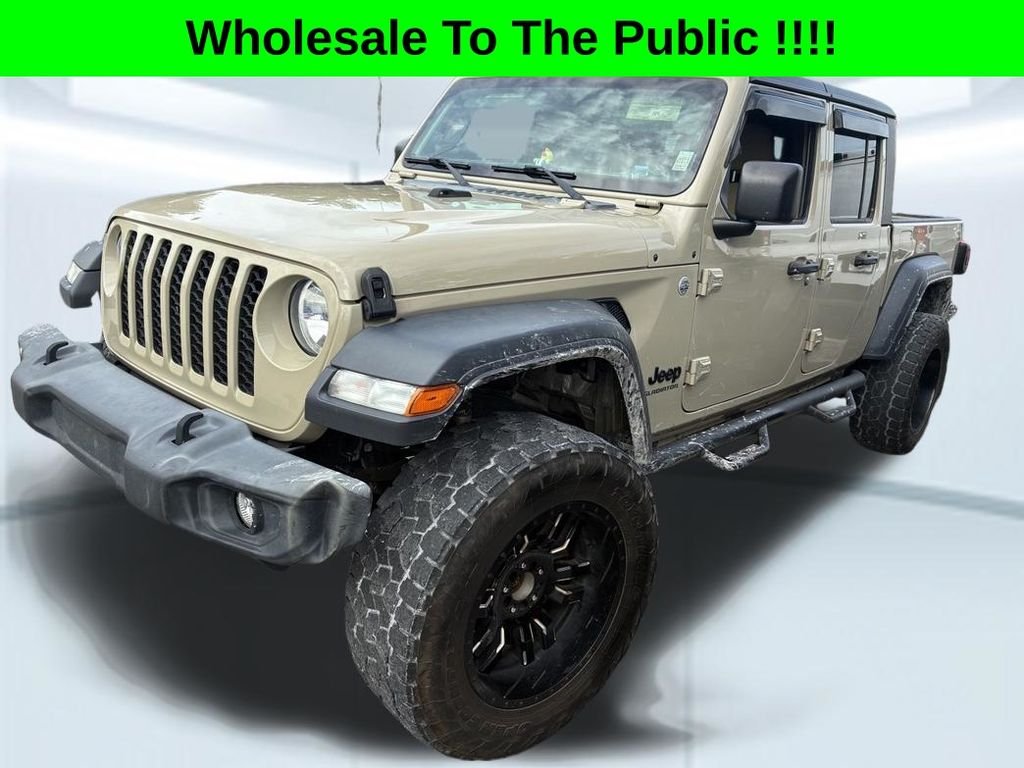 Used 2020 Beige Jeep Sport image 1