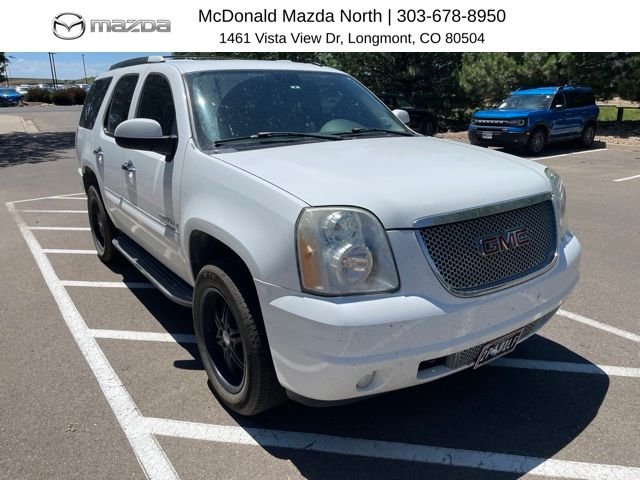 Used 2007 White GMC Denali image 2