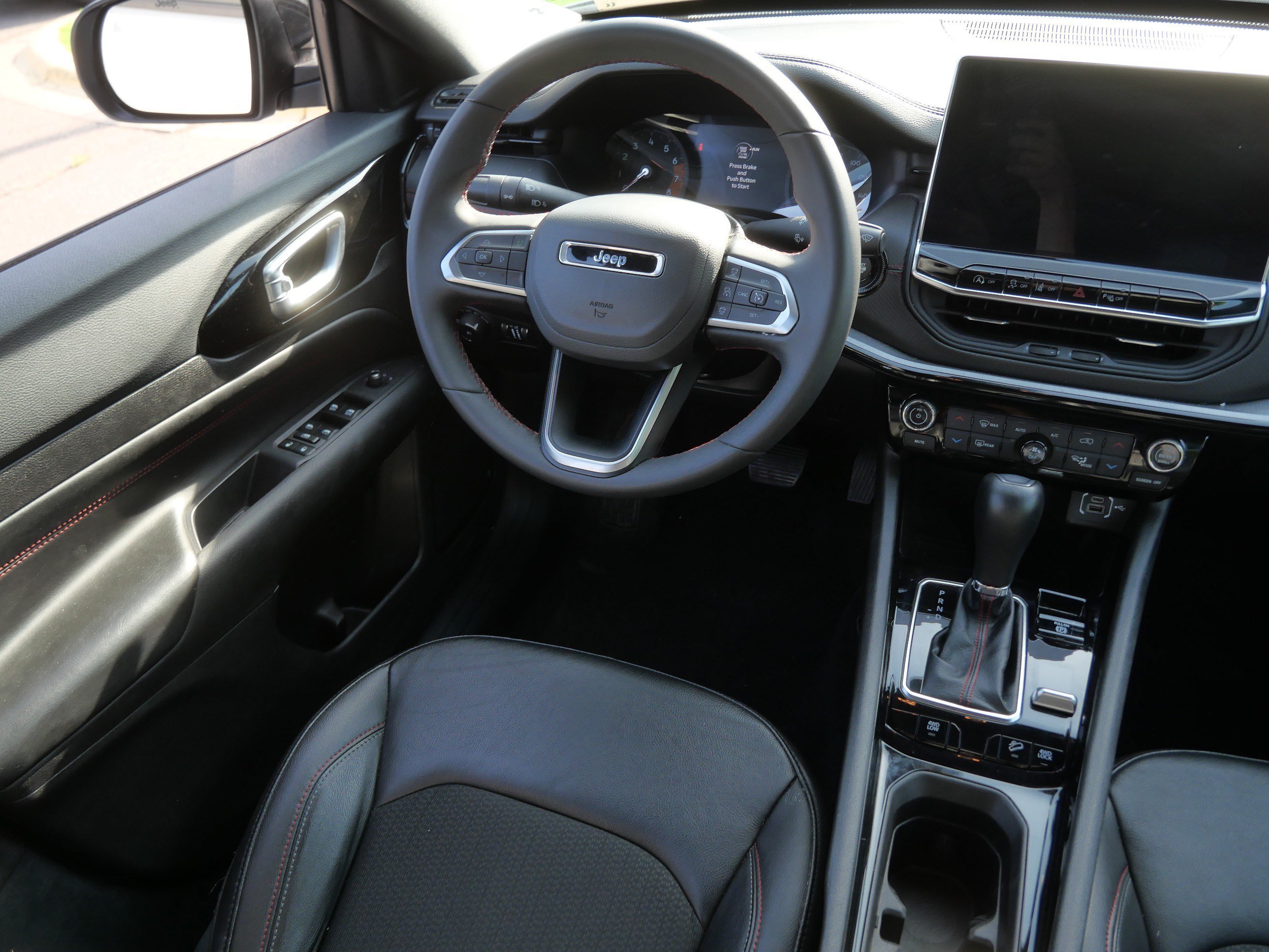 2025 Jeep Compass Trailhawk - Photo 9
