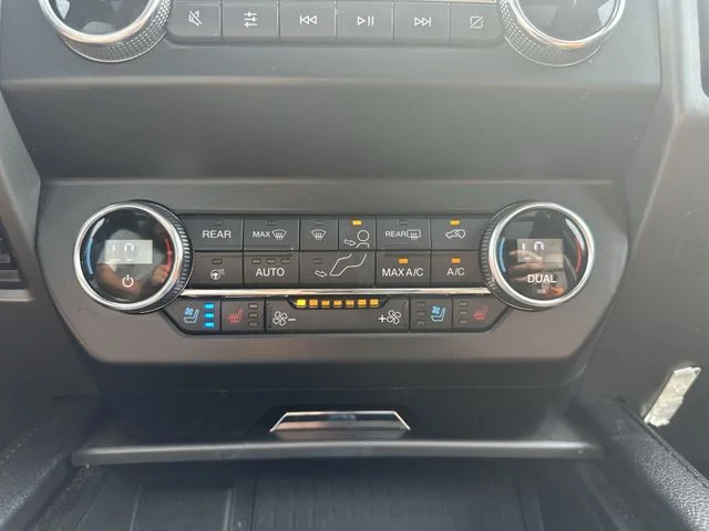 Used 2021 White Ford XLT image 19
