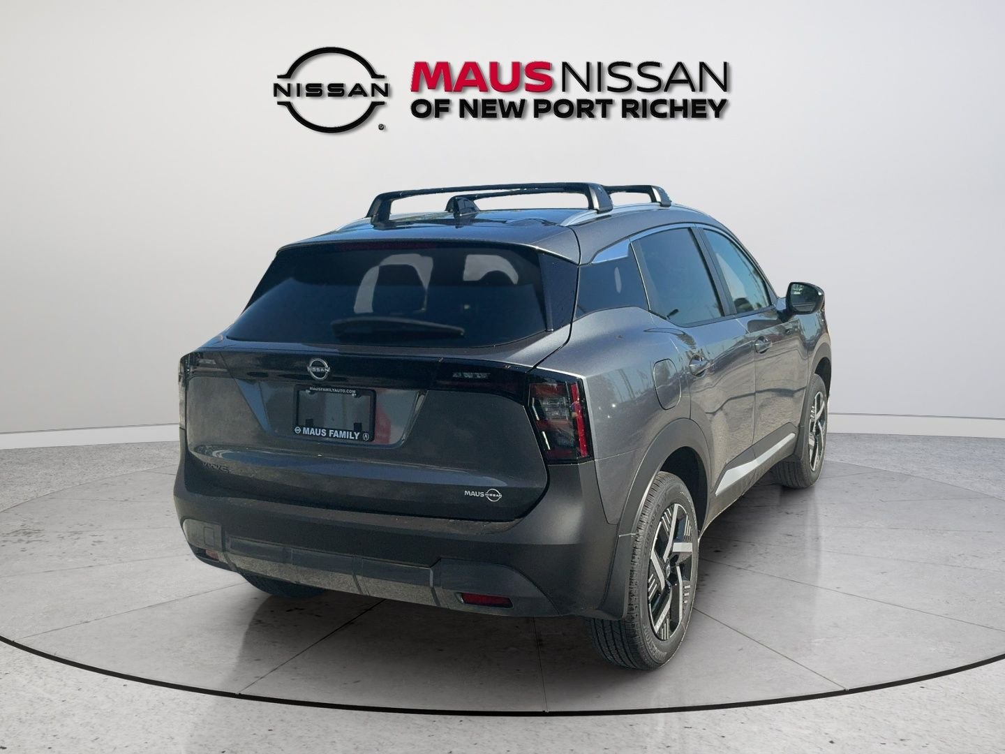 New 2027 Gray Nissan  image 10