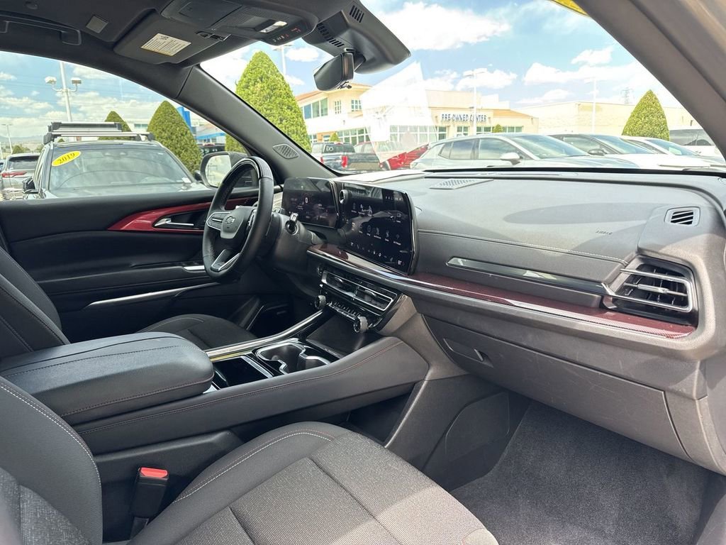2024 Chevrolet Traverse Z71 - Photo 30