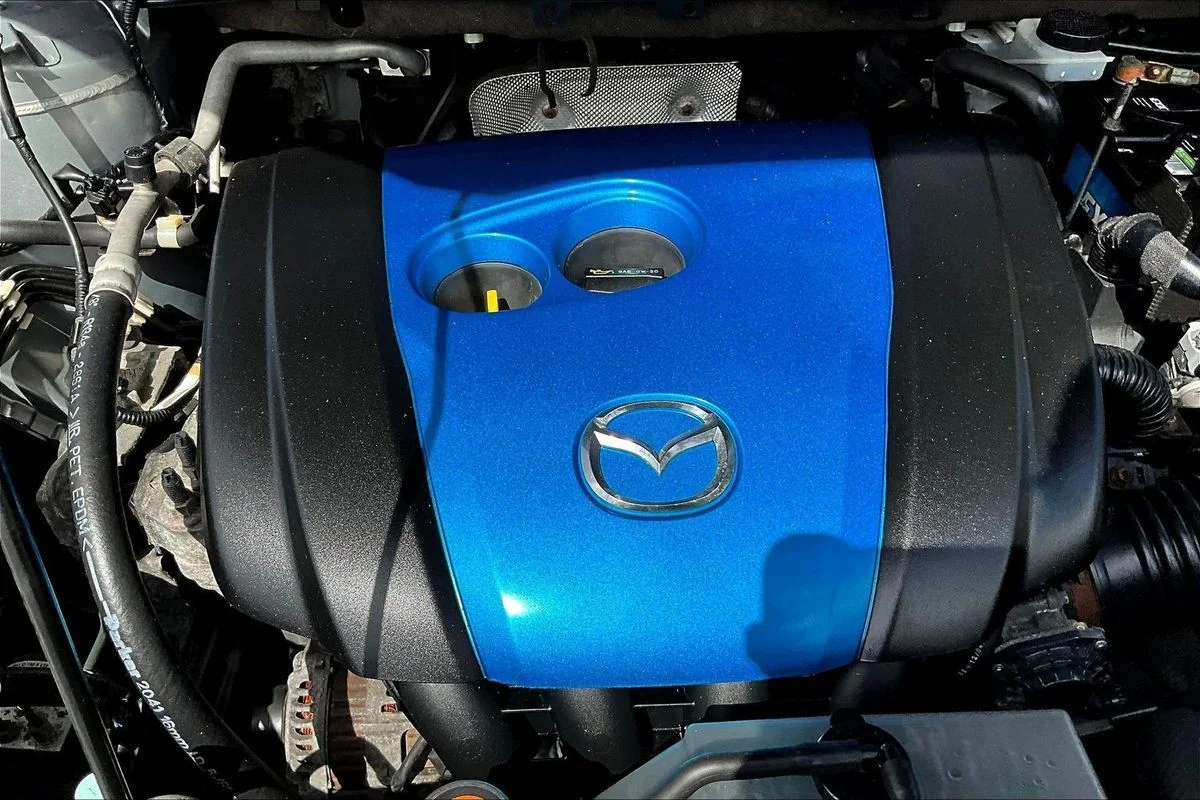 Used 2013  Mazda Touring image 31