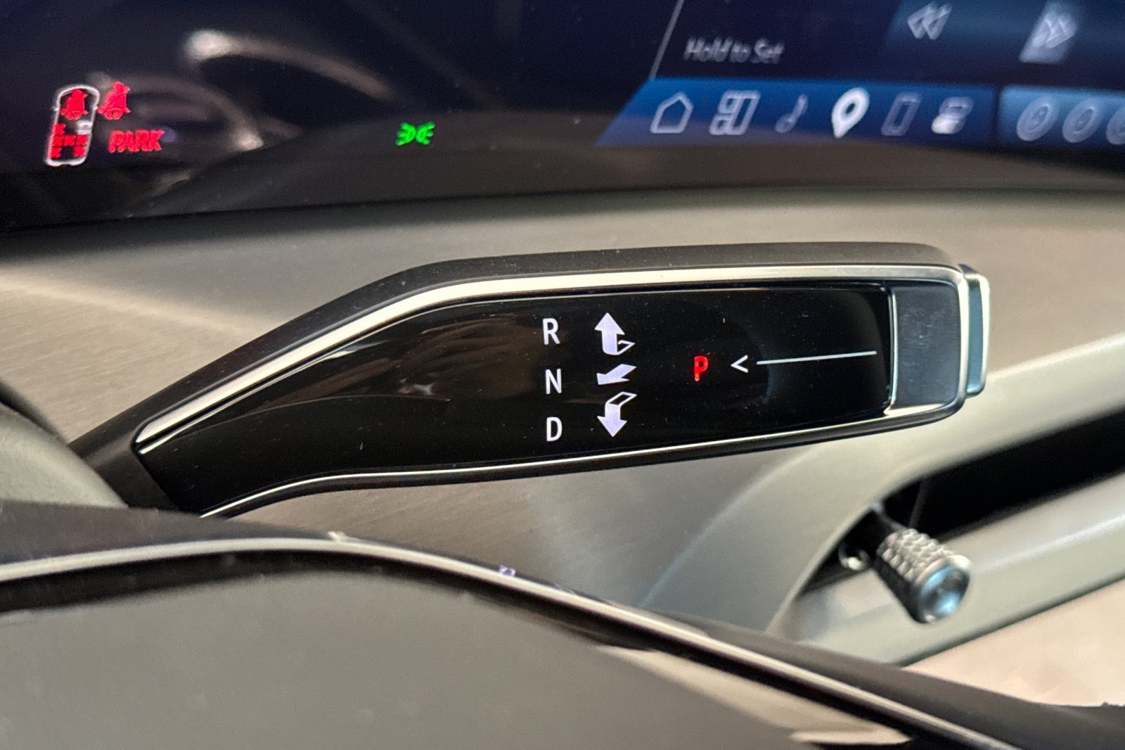 2027 Cadillac VISTIQ Luxury - Photo 23