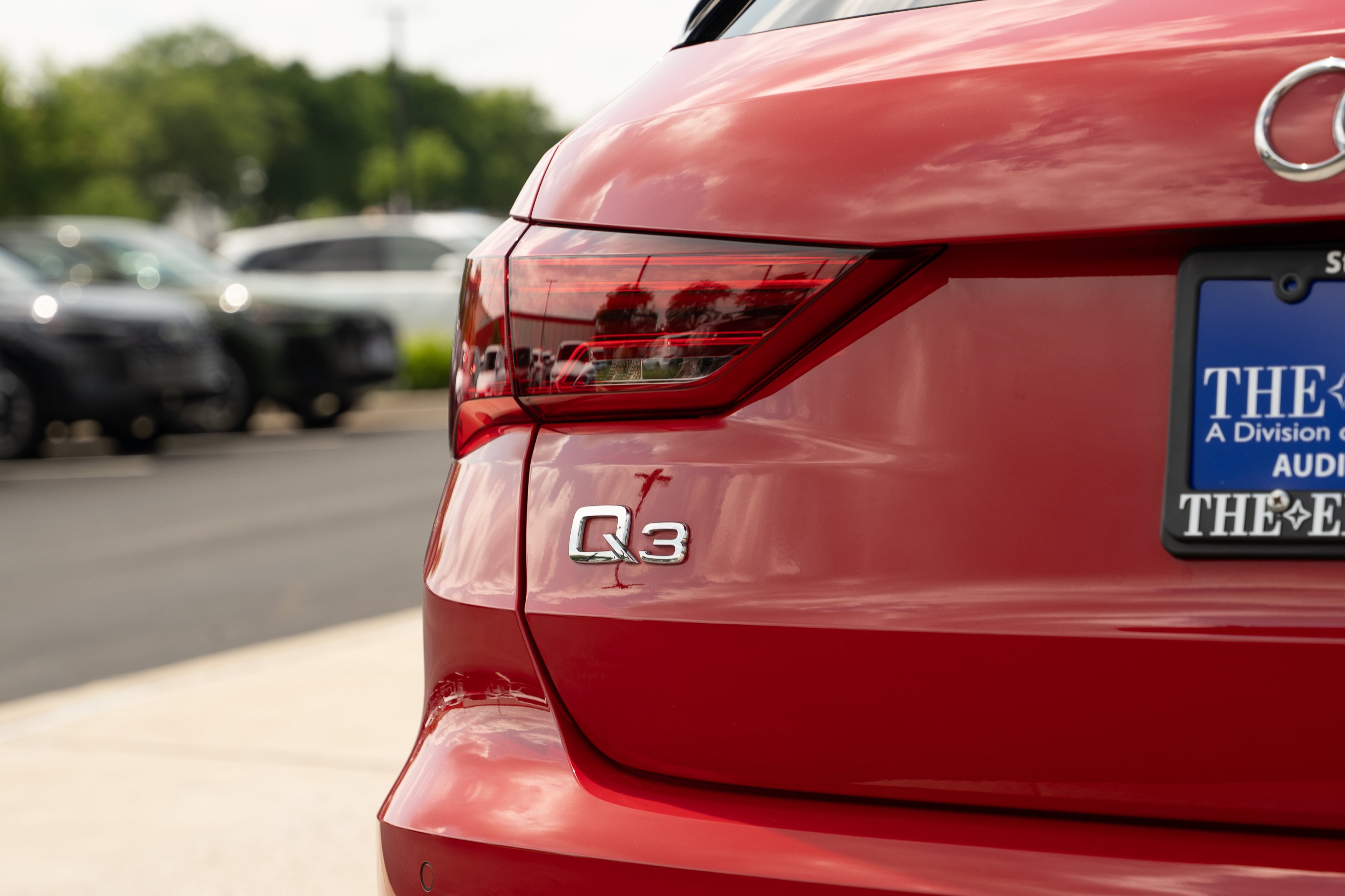 Used 2019 Tango Red Metallic Audi Premium image 25