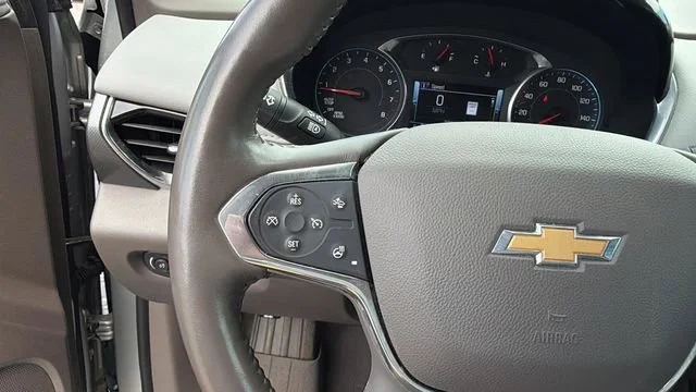Used 2019 SILVER ICE METALLIC Chevrolet Premier image 23