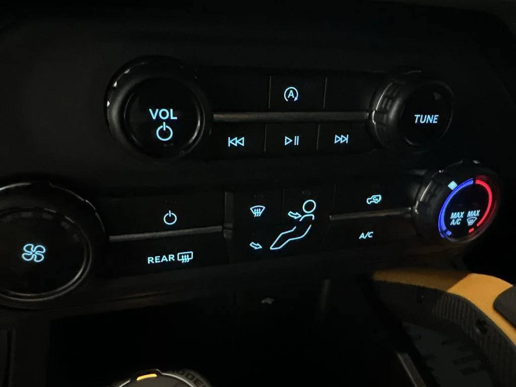 Used 2023 Blue Ford Badlands image 22