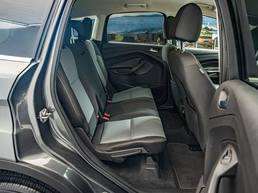 Used 2017 Magnetic Metallic Ford SE image 33