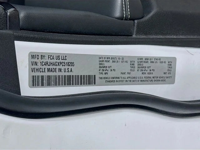 Used 2023 White Jeep Altitude X image 30
