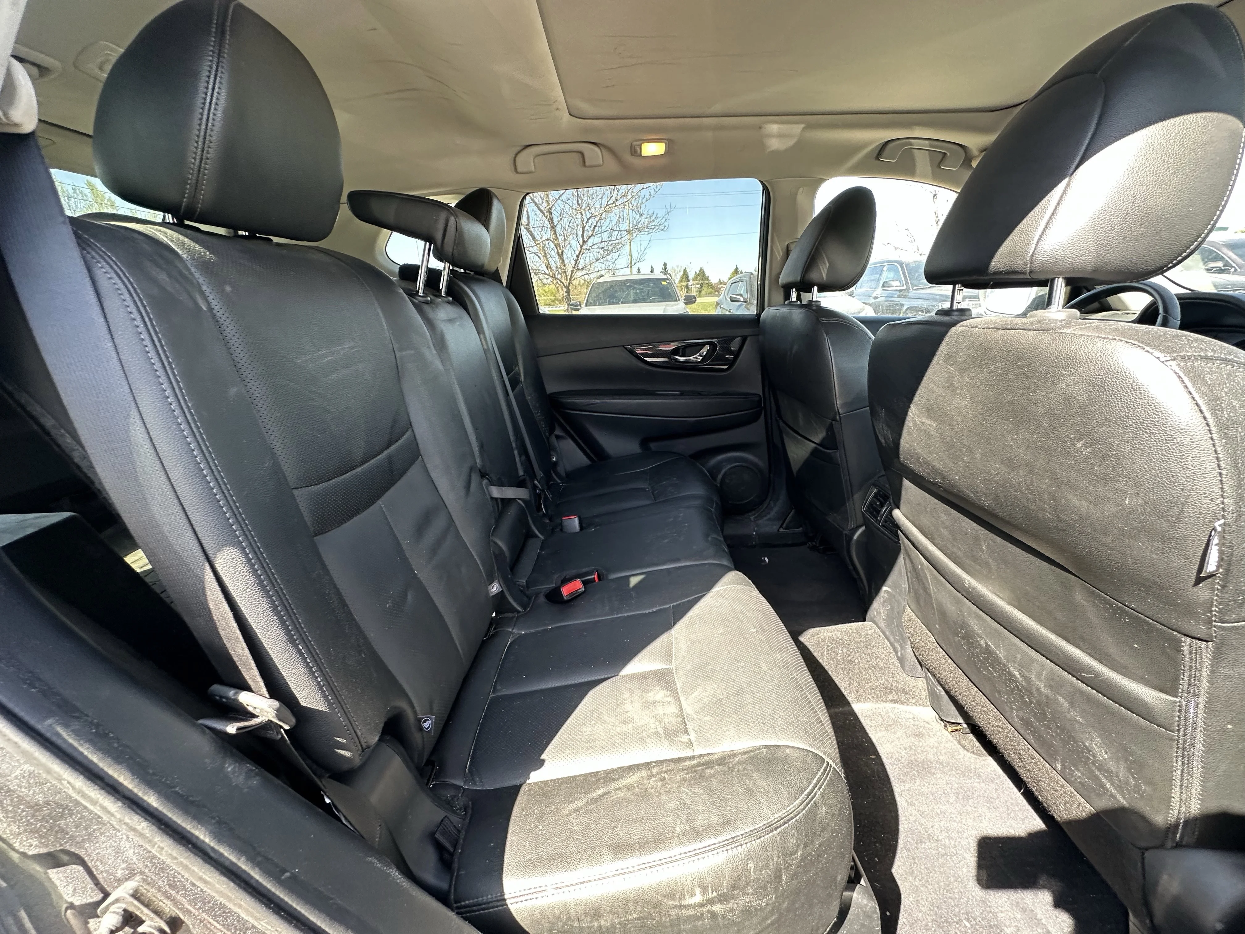 Used 2019 Black Nissan SL image 22
