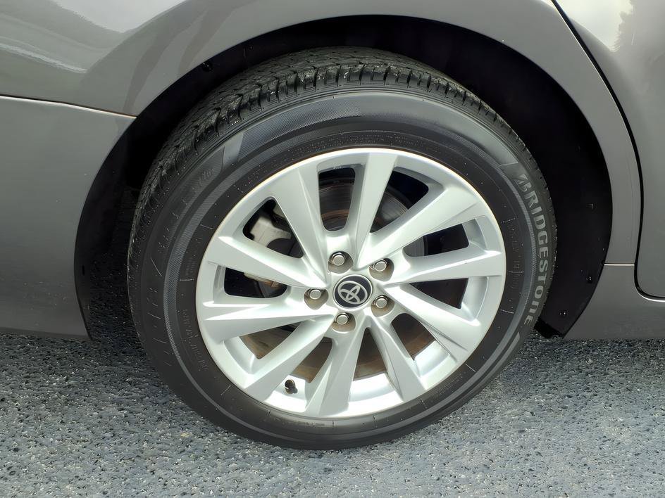 Used 2023 Predawn Gray Mica Toyota LE image 7