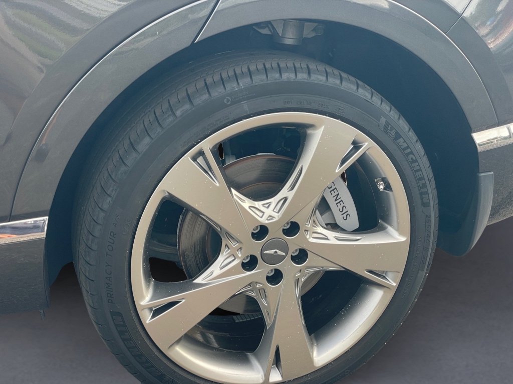 Used 2024 Makalu Gray Genesis 3.5T (A8) image 25