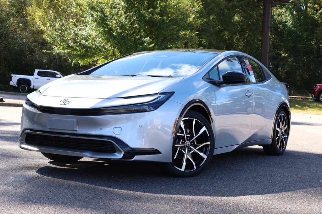 Cutting Edge 2026 Toyota Prius Plug-In Hybrid XSE Premium FWD Hatchback Front-Wheel Drive