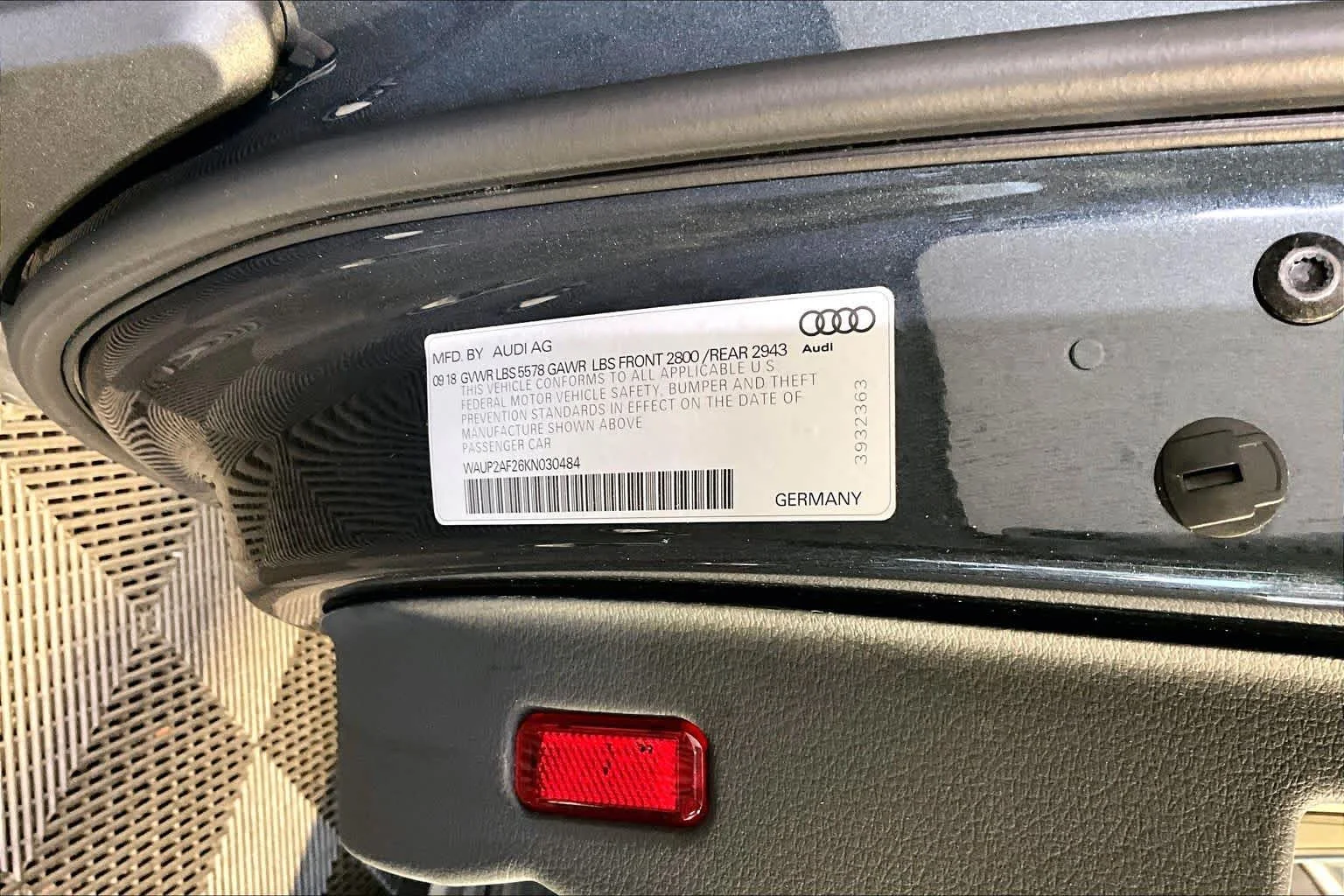 Used 2019 Triton Blue Audi Premium image 34
