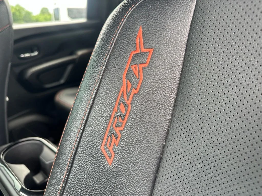 Used 2022 Gun Metallic Nissan PRO-4X image 14