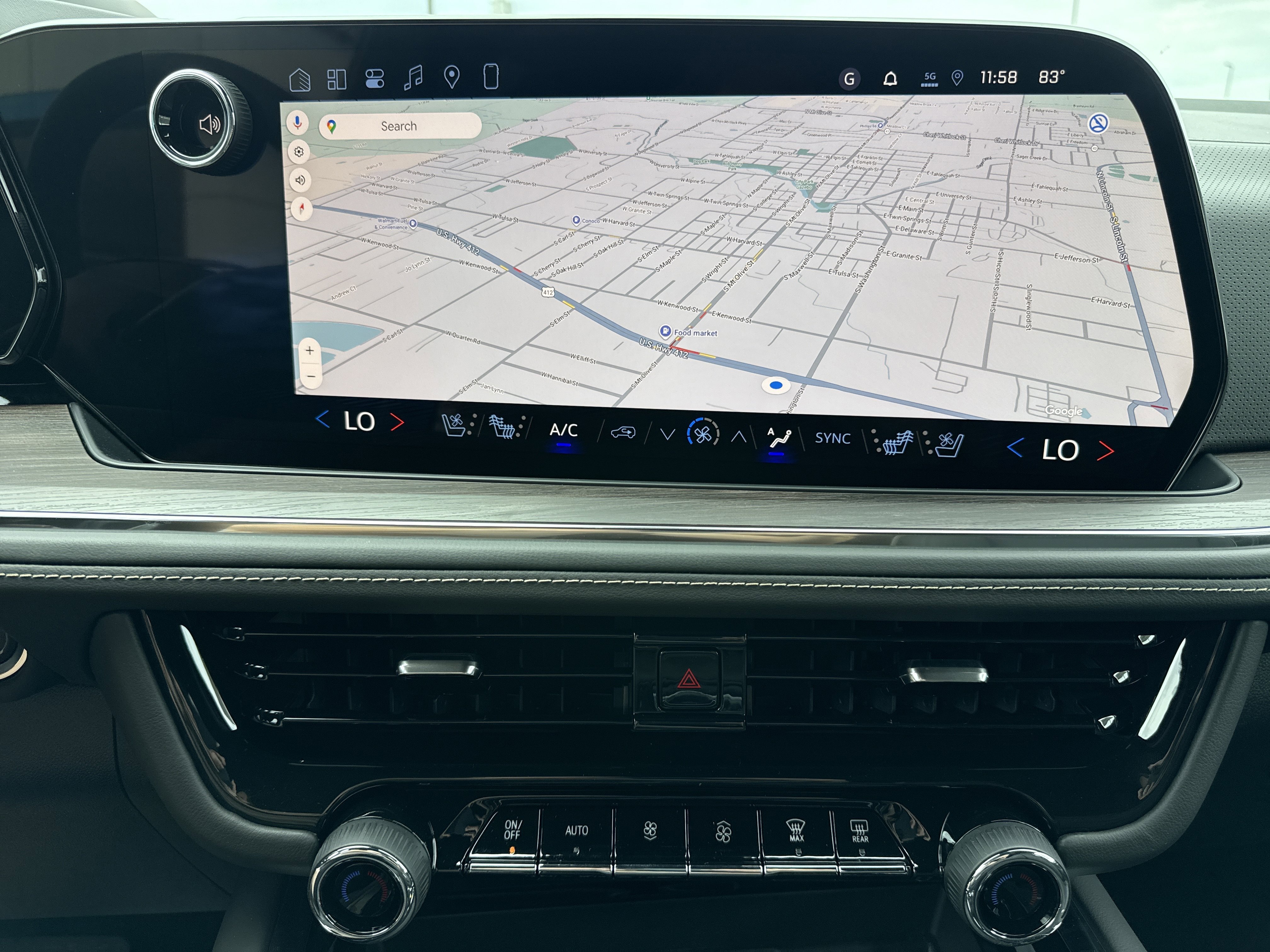2026 Chevrolet Suburban Premier - Photo 11
