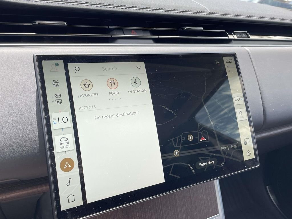New 2026 Carpathian Grey Land Rover SE image 27