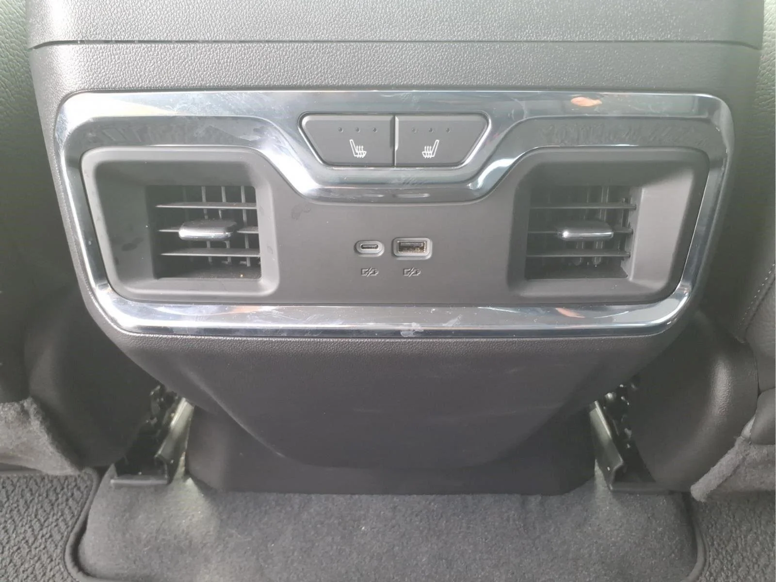 Used 2024 Onyx Black GMC Denali image 15
