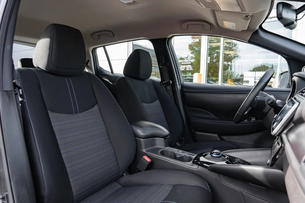 Used 2024 Gray Nissan SV Plus image 27