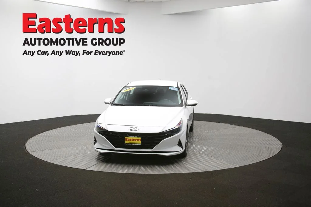 Used 2022 White Hyundai SEL image 52