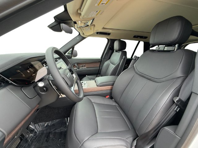 New 2027 Fuji White Land Rover SE image 10