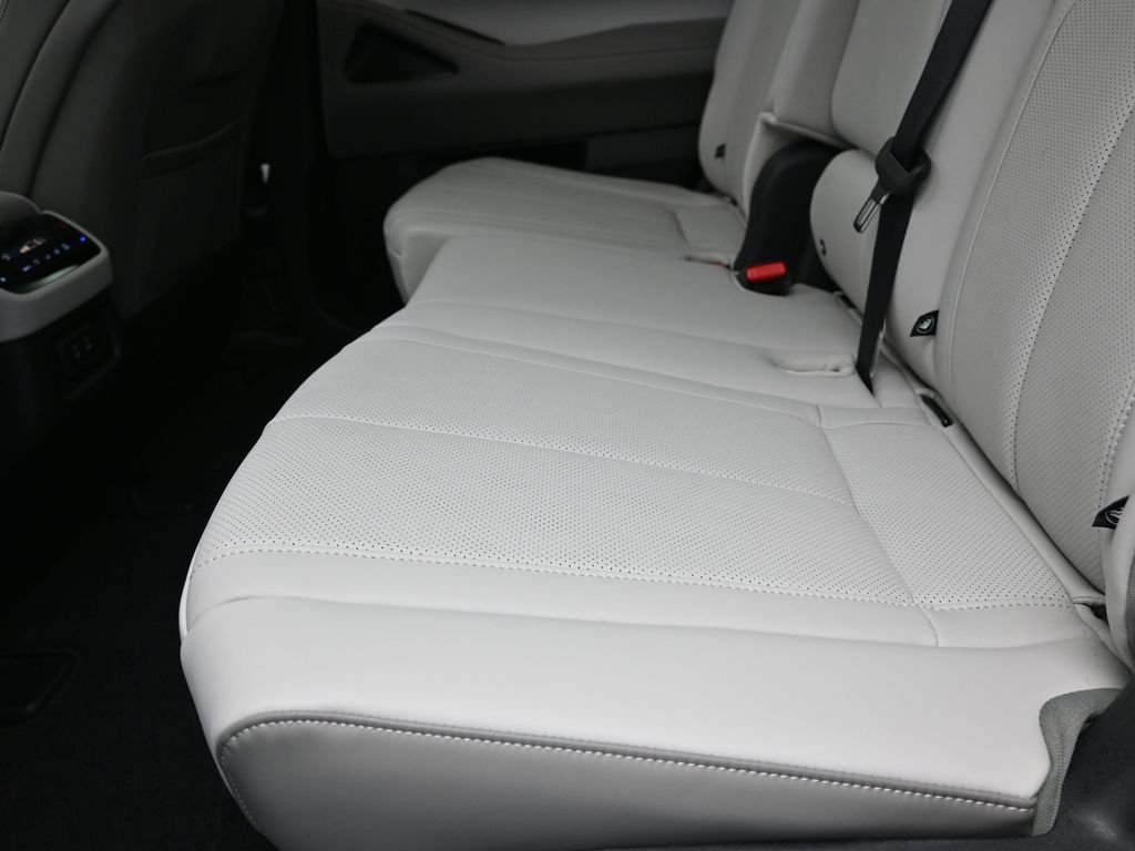 Certified Used 2026 White INFINITI PURE image 16