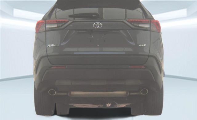 Used 2023 Gray Toyota XLE Premium image 8