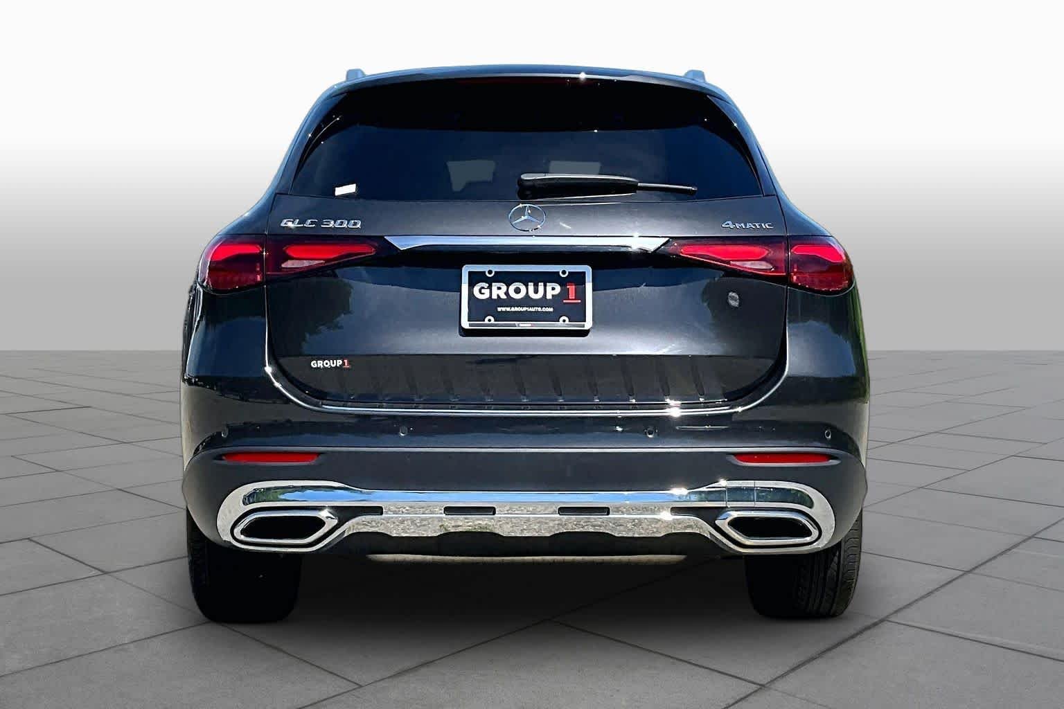 Used 2024 Graphite Grey Metallic Mercedes-Benz GLC 300 image 8