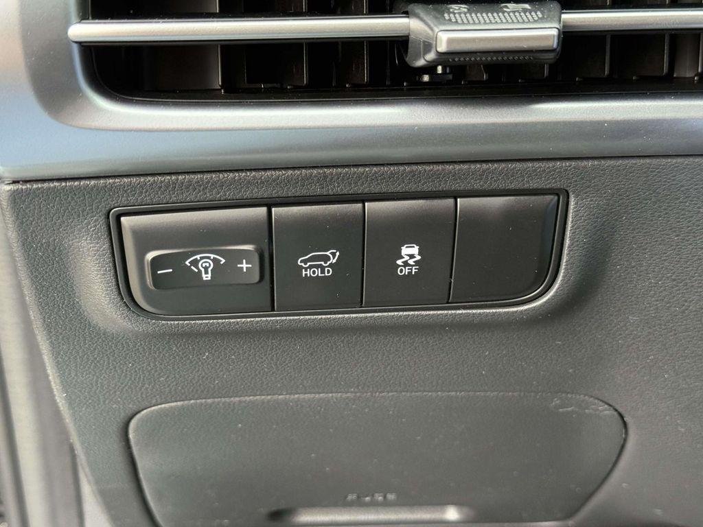 New 2026 Phantom Black Hyundai SEL AWD image 30