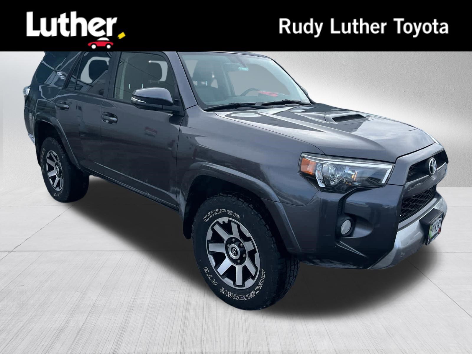 2017 Toyota 4Runner Off-Road Premium 4x4 V6's photo