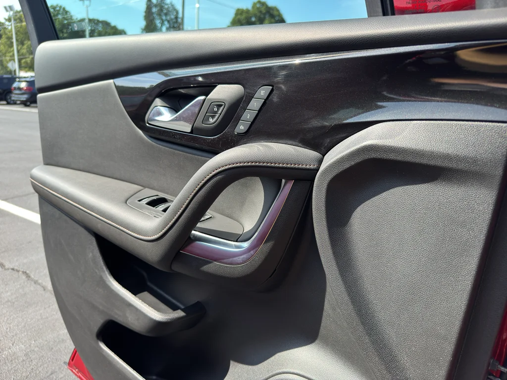 Used 2025 Radiant Red Tintcoat Chevrolet Premier image 16