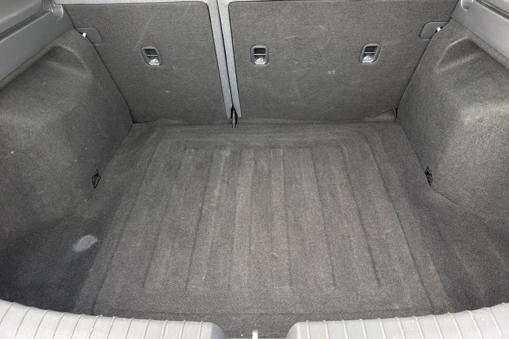 Used 2020 Ceramic White Hyundai Blue image 18