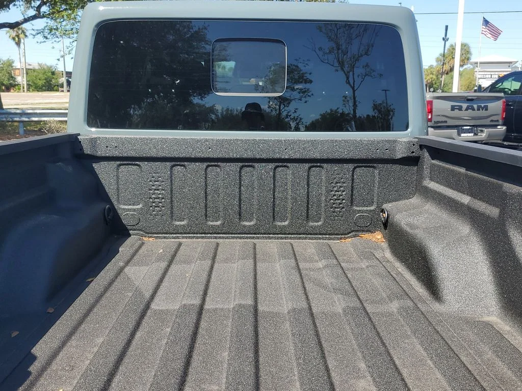 New 2026 Gray Jeep Mojave image 6