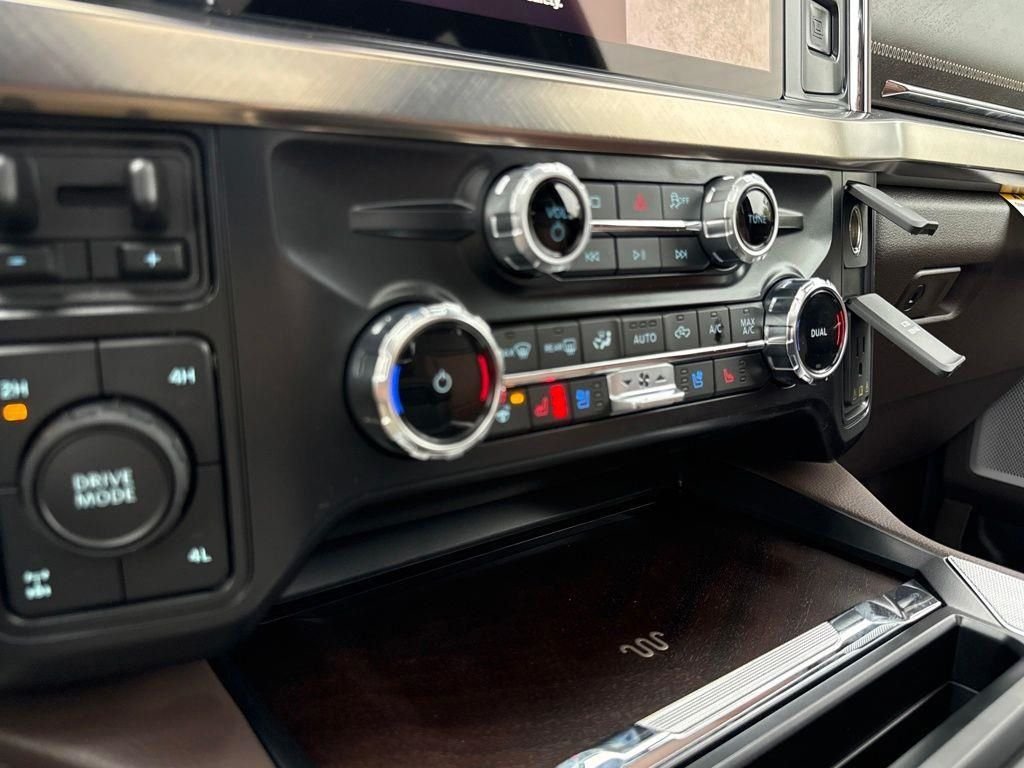 New 2026 Agate Black Metallic Ford F-250® King Ranch® image 37