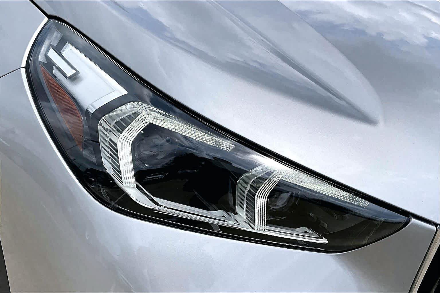 Used 2023 Space Silver Metallic BMW xDrive28i image 26