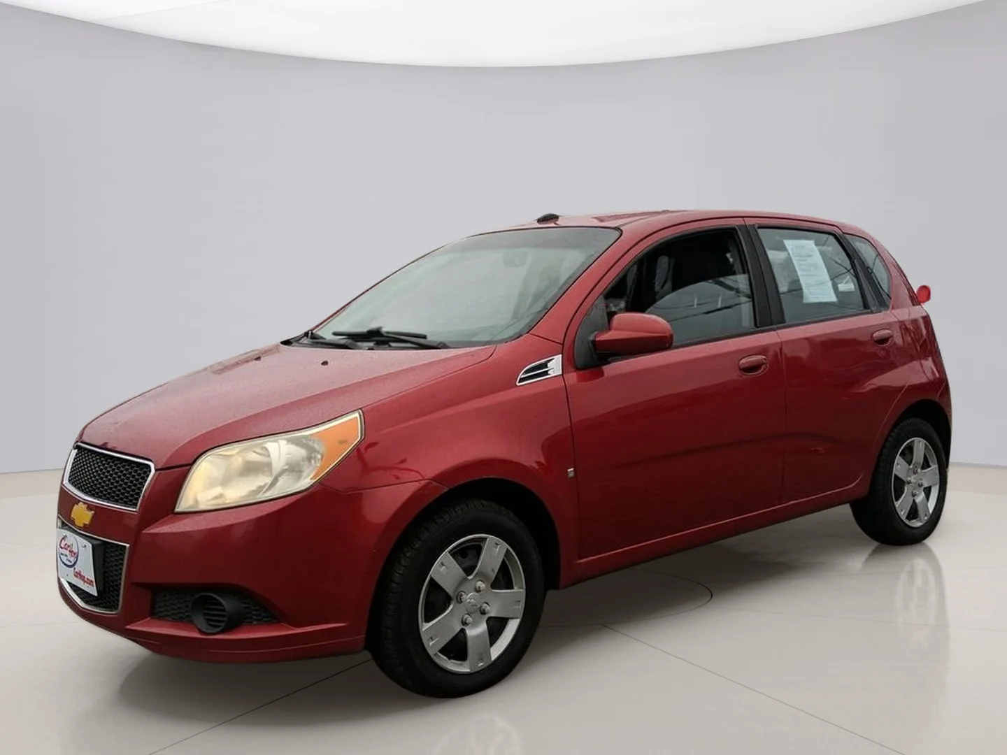 Used 2009 Red Chevrolet AVEO5 LT image 1