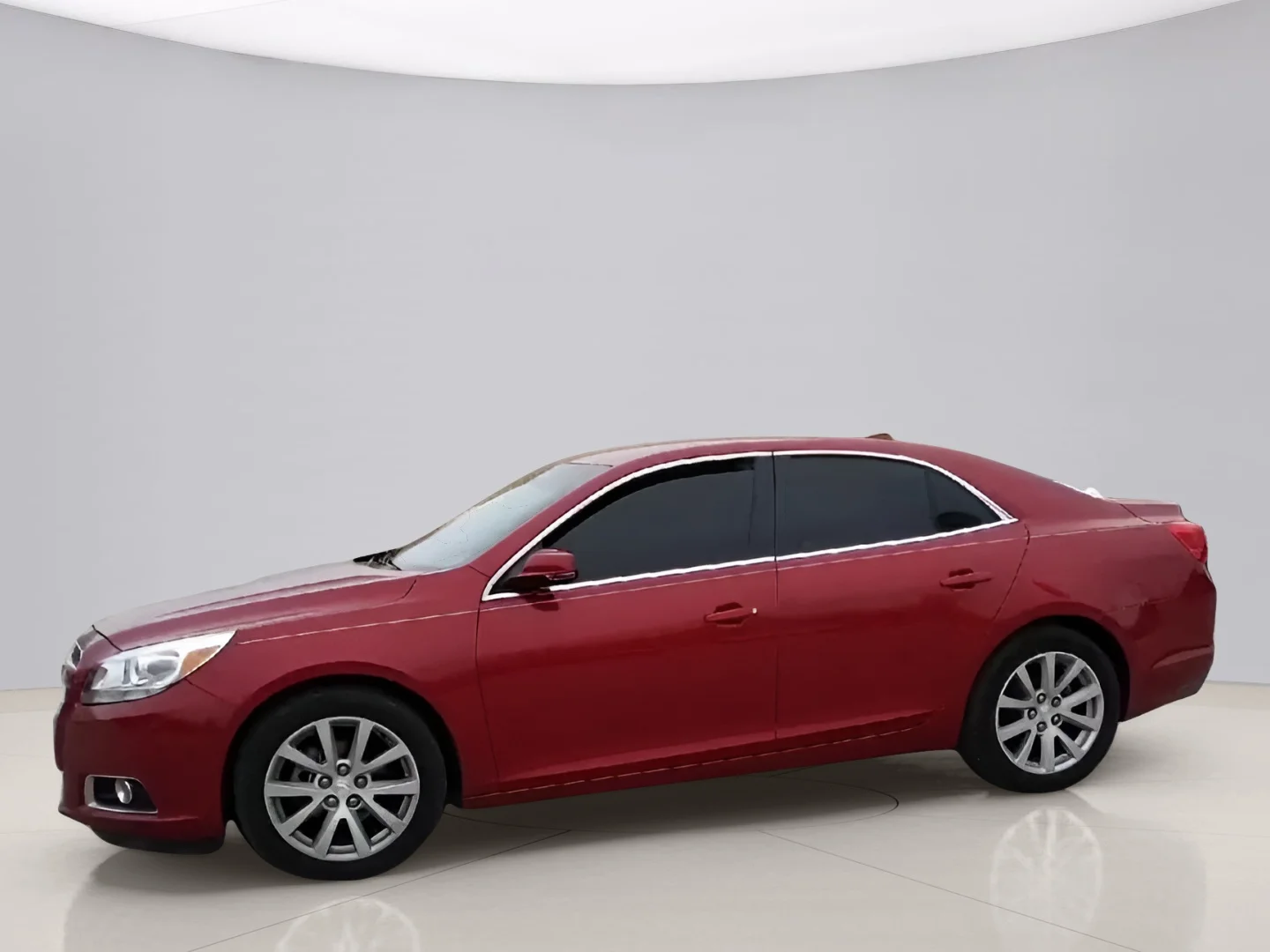 Used 2013 Red Chevrolet 2LT image 4