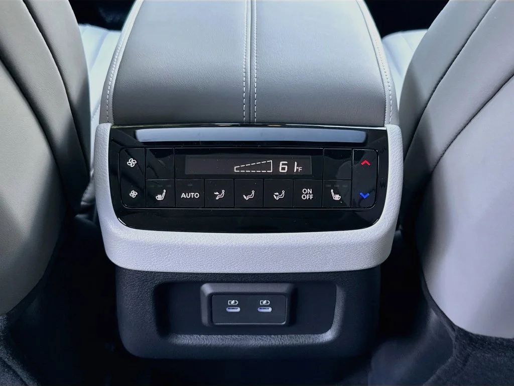 New 2027 Black INFINITI LUXE image 27