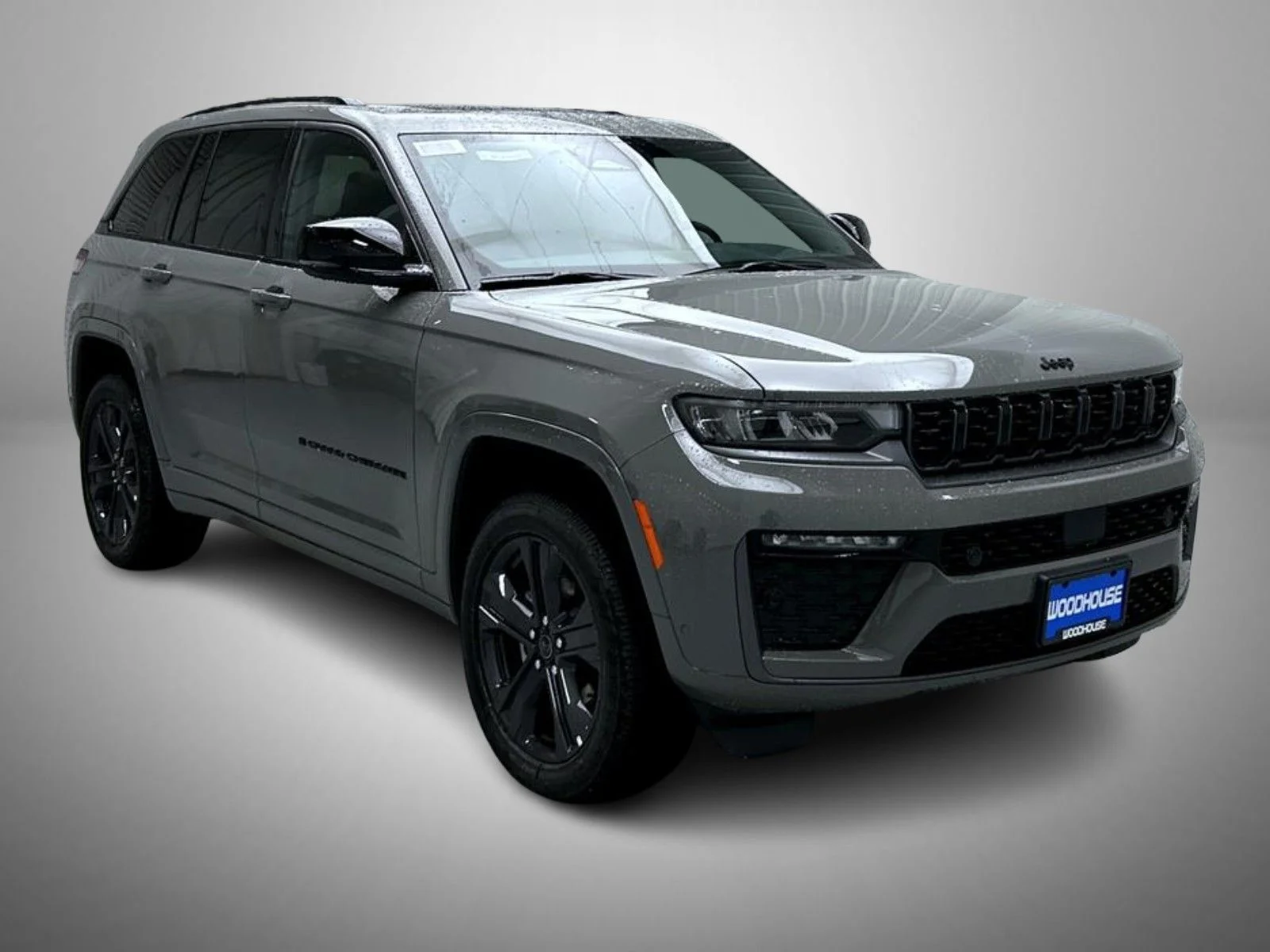 New 2027 Gray Jeep Limited Reserve image 3
