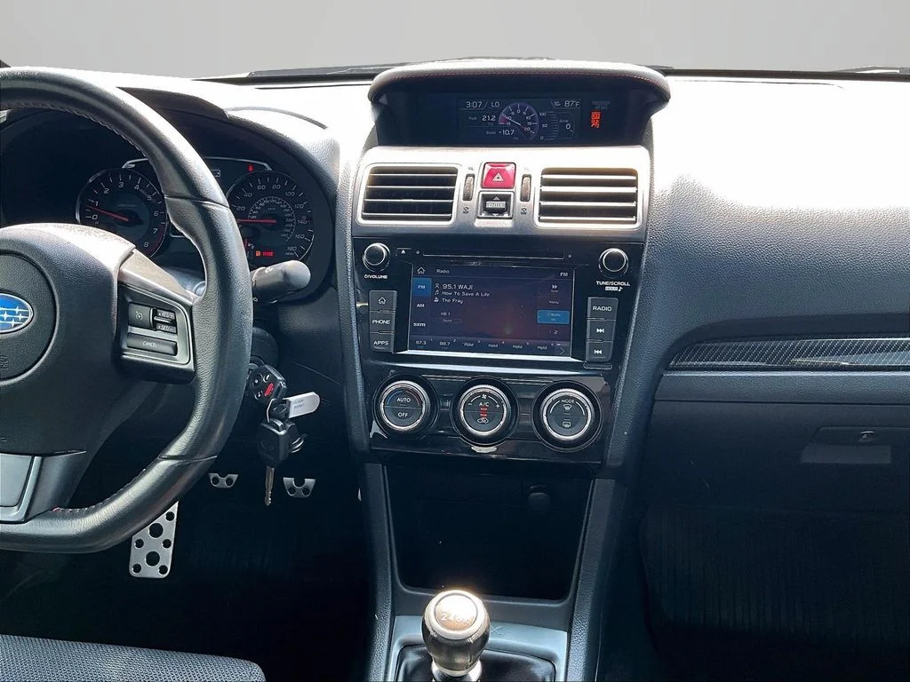 Used 2021 Silver Subaru Base image 7